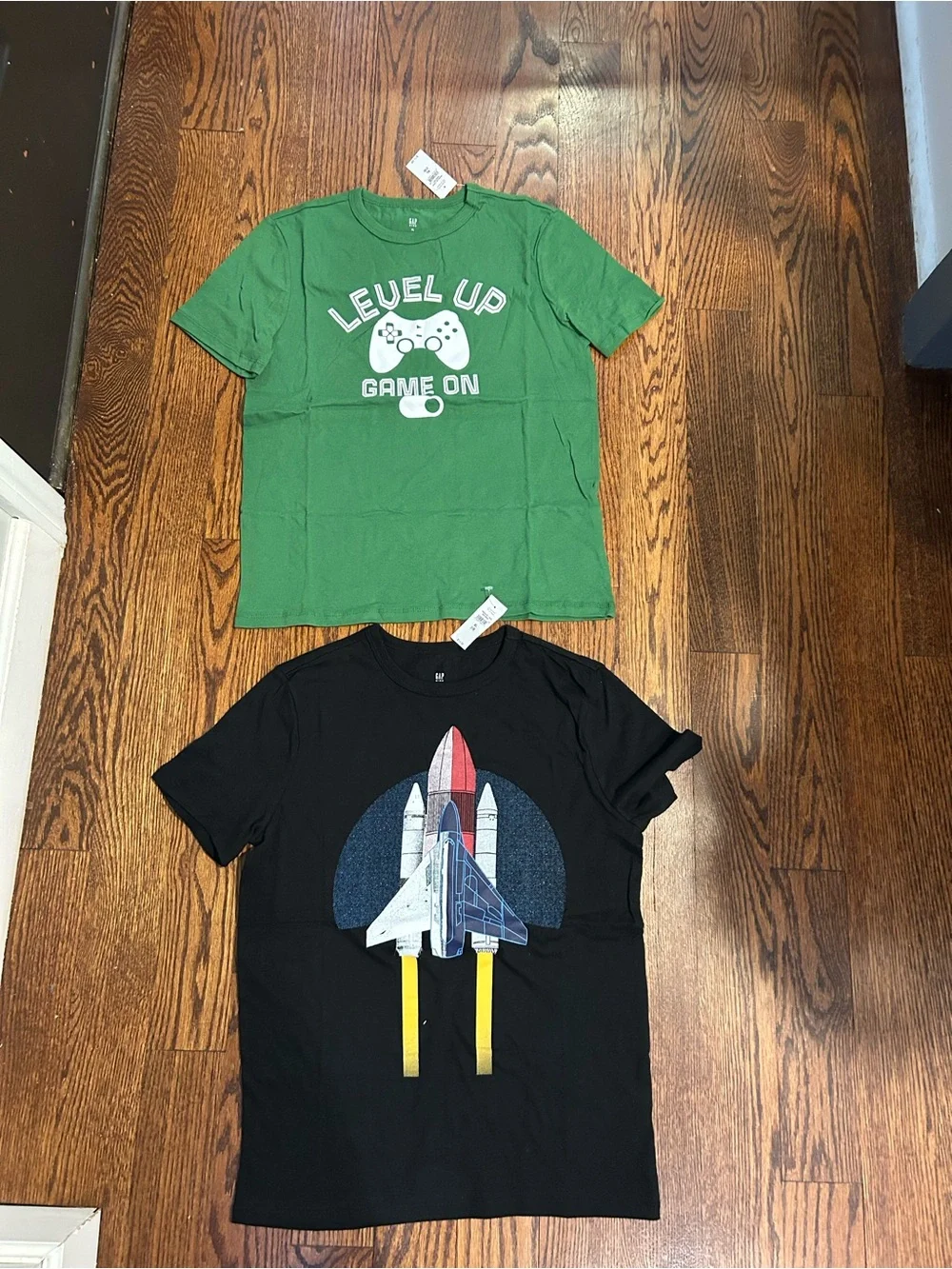 GAP Set of 2 New T-shirts